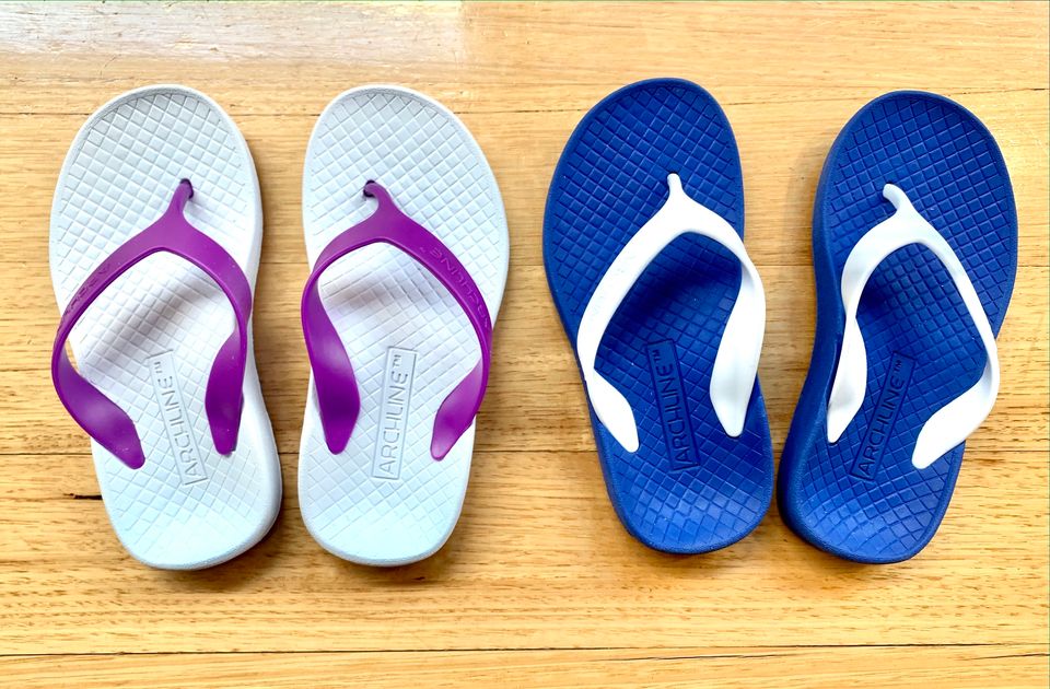 AXIGN Archline Kids Orthotic Thongs - White / Fuchsia